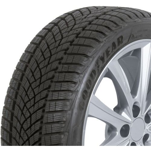 Goodyear UltraGrip Performance+ 205/55 R19 97V XL Slike