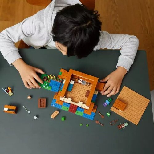 Lego igračka kockice Minecraft Kuća žabe 8g+ Slike
