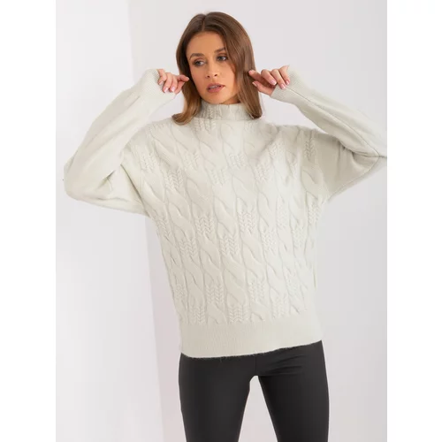 Fashion Hunters Women's light mint turtleneck with cables