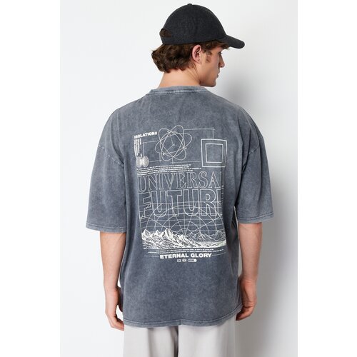 Trendyol Anthracite Men's Oversize/Wide Cut Vintage/Faded Effect Text Printed 100% Cotton Short Sleeve T-Shirt Slike
