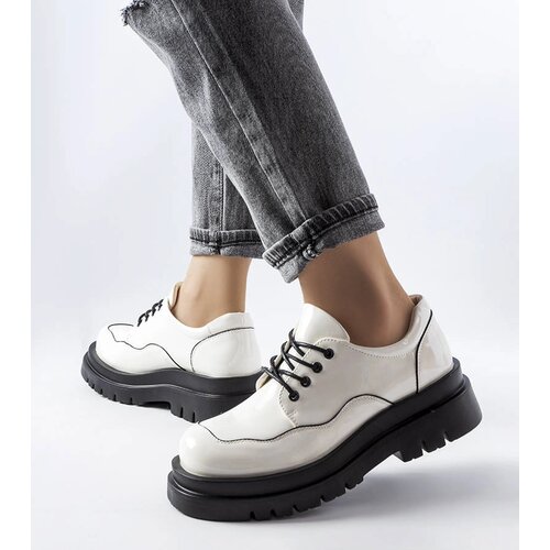 Gemre White Derby Shoes on a Chunky Sole Cheshire Cijene