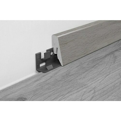 LOGOCLIC Zaključna letev K40 C hrast Colmar (260 cm x 19 mm x 40 mm, MDF) Slike