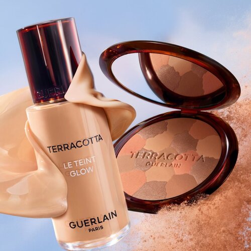 Guerlain Terracotta Le Teint Glow tekoči puder z učinkom osvetljevanja za naraven videz odtenek 5W Warm 35 ml Cene
