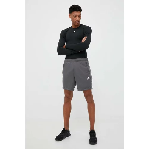 Adidas Kratke hlače za trening Train Essentials boja: siva
