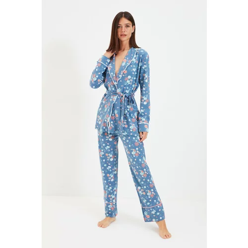 Trendyol Blue Floral Patterned Double Breasted Knitted Pajamas Set