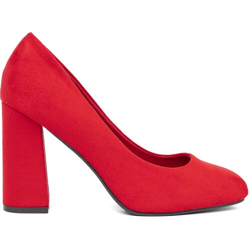 SEASTAR Classic red pumps with a rounded toe Cijene