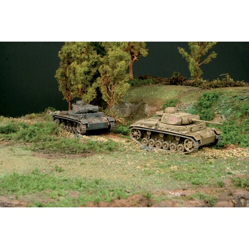 Italeri model tanka 1:72 pz.kpfw.iii ausf.j Slike