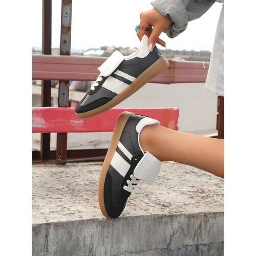 Resti Women's sports sneakers Ensire Cene