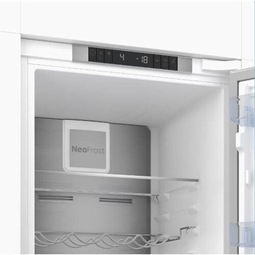 Beko ugradni frižider BCNA306E4SN Slike