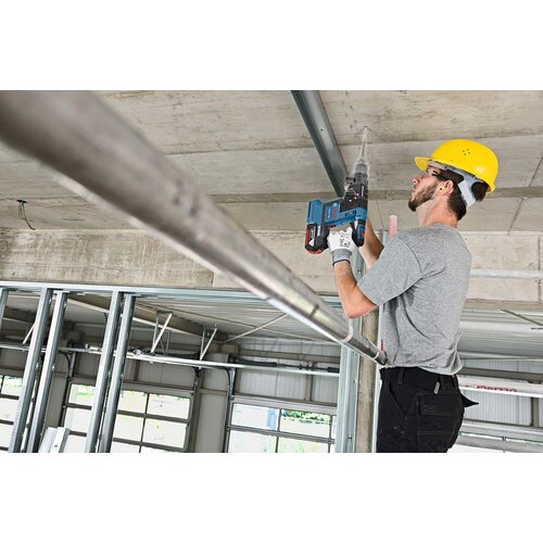 Bosch AMPShare 18V Akumulatorsko kombinirano udarno kladivo (18 V, 2 bateriji, 5,5 Ah, 2,6 J) productname.garantie.plussign BAUHAUS garancija 5 let za naprave na električni ali motorni pogon Slike