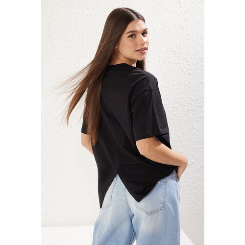 Trendyol Black 100% Jersey Oversize/Wide Cut Asymmetric Back Detailed Knitted T-Shirt Slike