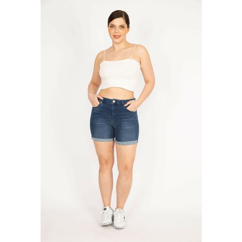 Şans Women's Navy Plus Size 5-Pocket Skinny Denim Shorts. Slike