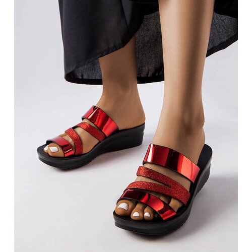 Gemre Red Shiny Flip-Flops of Lola Cene