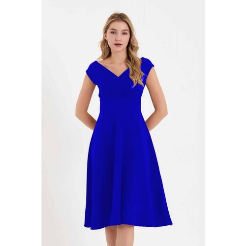  Elegantna obleka Naia Cene