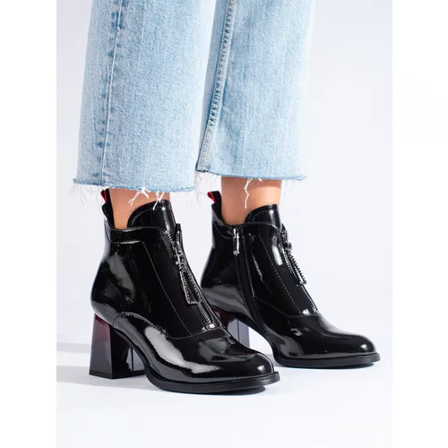 SHELOVET Lacquered black ankle boots on post