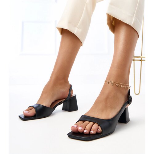 Gemre Black square-toe block heel sandals Lourdes Cene