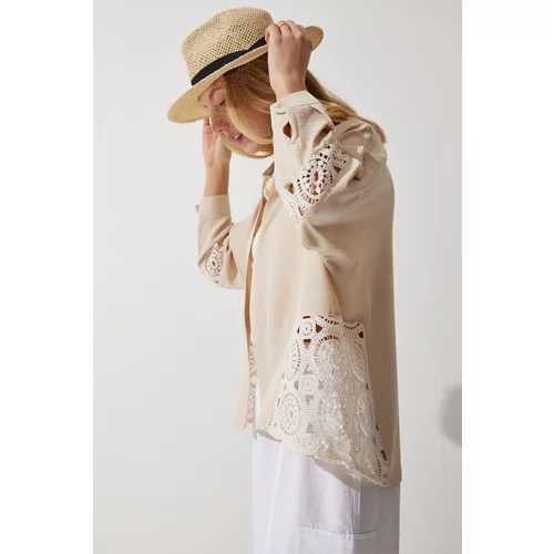 Happiness İstanbul Women's Beige Lace Detailed Linen Shirt
