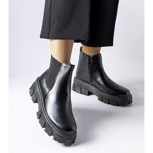 Gemre Black massive ankle boots Petronio Cene