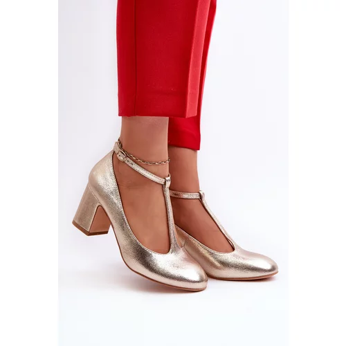 Kesi Gold pumps made of Raniyah eco-leather with high heels