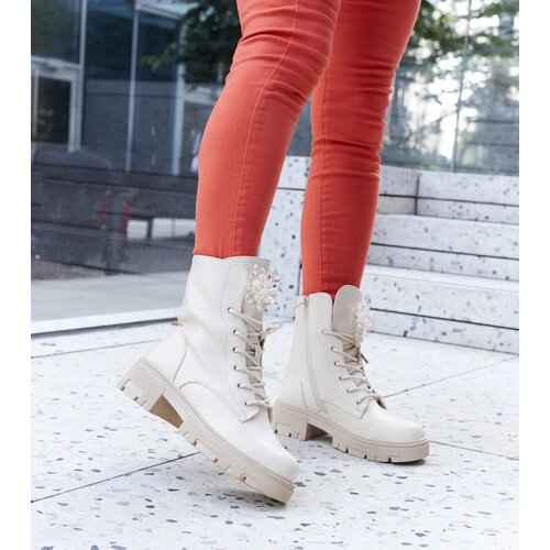 Gemre Beige ankle boots with decorative beads Accadia Cene