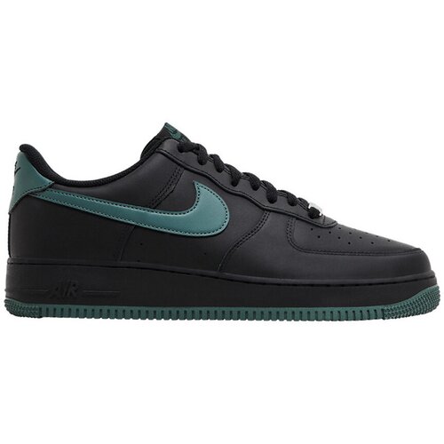 Nike Nizke superge Air Force 1 Low &amp;#039;07 Black Vintage Green Črna Slike