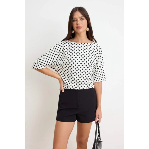 TRENDYOLMILLA Ženska majica TWOSS26TS00300, Bela Cene