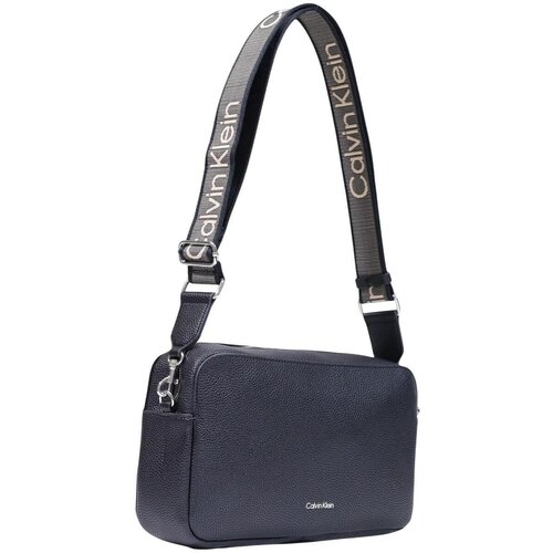 Calvin Klein Jeans Torbe WEBBING 2X STRAP LG CAMERA BAG LV04F3642G Črna Slike