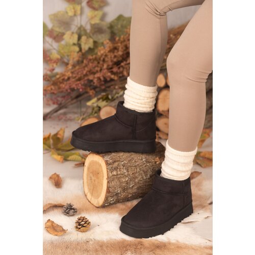 armonika WOMEN'S BLACK SHORT SUEDE INTERIOR WITH FEATHER THICK THERMO HALF BOOTS&BOOTIE Cene