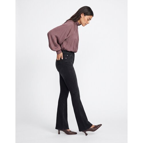 Levi&amp;#039;s Kavbojke bootcut 725 HIGH RISE BOOTCUT Črna Slike