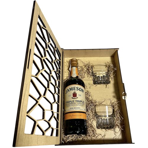 Jameson Triple Triple Gift Box 2 ča&amp;scaron;e - model saće Slike