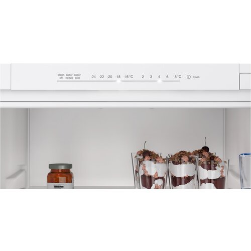 Bosch KIN96NSE0 Serija 2 Vgradni No 194 hladilnik-zamrzovalnik Frost cm, Drsna vrata Slike