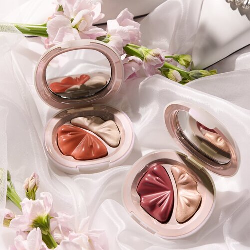 Catrice Brides &amp;amp; Besties duo rumenilo i hajlajter C02 Glow Down The Aisle Slike