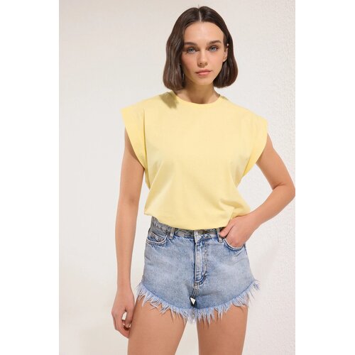 TRENDYOLMILLA Ženska majica TWOSS20TS0021, Žuta Cene