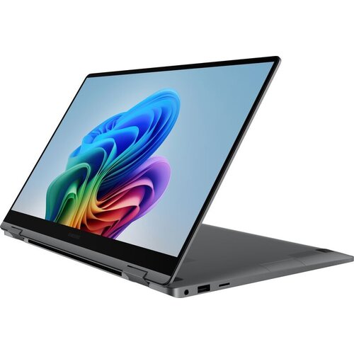 Samsung Prenosnik Galaxy Book5 / Core Ultra 5 / RAM 16 GB / SSD Disk / 15,6&Prime; FHD Cene