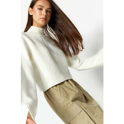 Trendyol Ecru Crop Soft Textured Stand Up Collar Knitwear Sweater