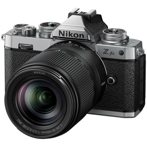 Nikon Digitalni fotoaparat Zfc i 18-140mm VR Objektiv Slike