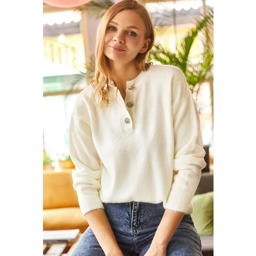 Olalook Sweater - White - Regular fit