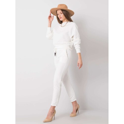 Fashion Hunters Ecru tracksuit set Slike