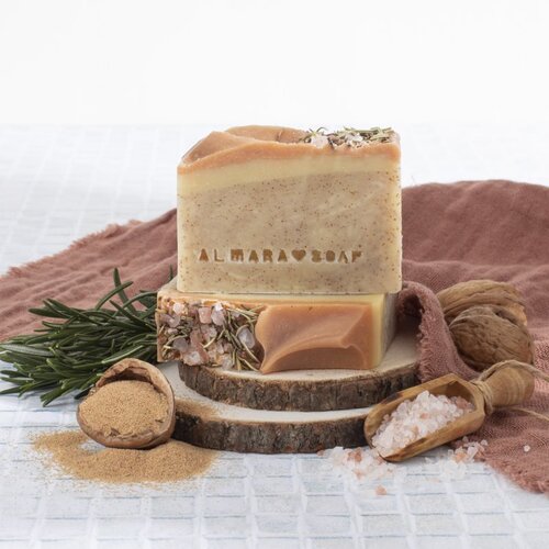 Almara Soap Natural Peeling Walnut prirodni sapun s piling učinkom 90 g Slike