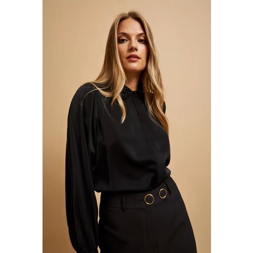 Marisse Black Shirt With Decorative Collar Slike