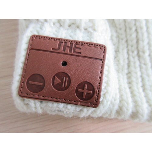 SHE SHE-BTMB-101WH Bijeli glazbeni beanie s Cijene