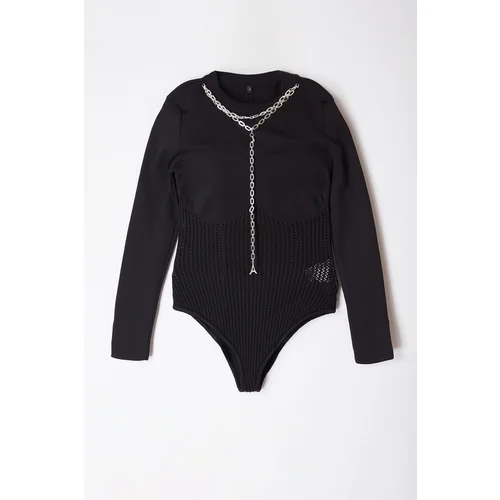 Trendyol Limited Edition Black Accessory Detailed Snap Body Sweater