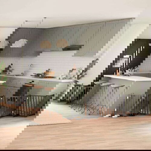 vidaXL Ograda za pse z vrati zložljiva 15 panelov črna 750 cm les Cene