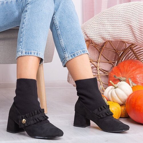 Resti Black pumps on a higher post with a Preciosa sock - Footwear Cijene