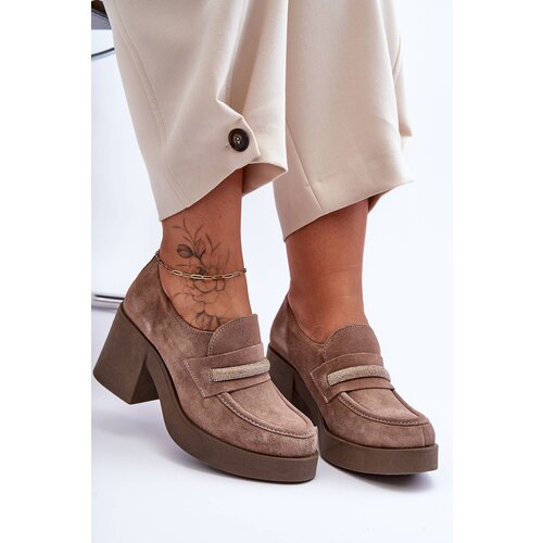 Kesi Decorative shoes on a post made of embroidered zamsz beige Gelanor Cene