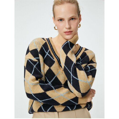 Koton Oversize Diamond Pattern Sweater V-Neck Cene
