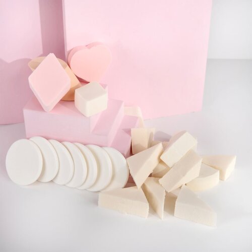 Brushworks Assorted Complexion set aplikatorjev za tekoči puder Slike