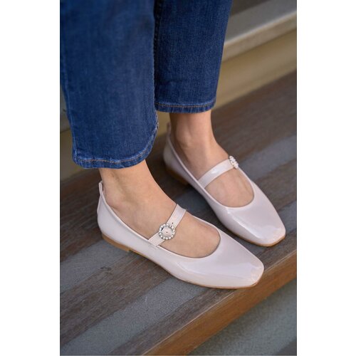 Madamra Cream Patent Leather Women's Flat Toe Single Band Flat Shoes Slike
