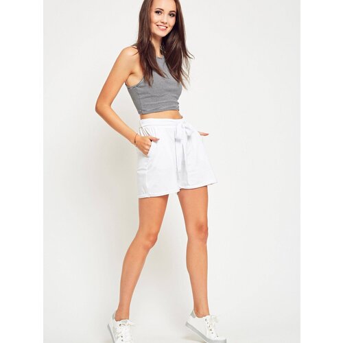 Yups White shorts tied at the waist Cijene