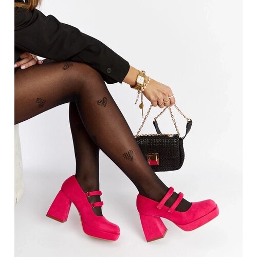 D/CEO Black pumps on a low wedge heel Chantal Cijene